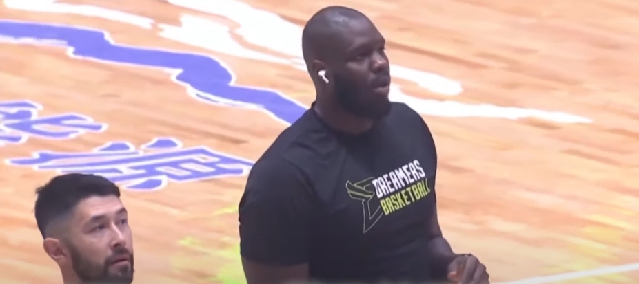  这体重得多少了？31岁本内特重返台篮首秀 替补砍下15分7板2助2帽